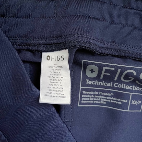 FIGS • Zamora™ Jogger Scrub Pants in Navy Blue, Size XS Petite - Picture 4 of 16